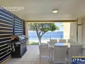 Kooyonga 1 waterfront panoramic views and aircon, Salamander Bay